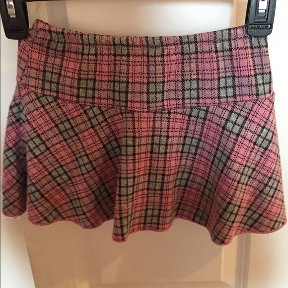 Girls Plaid Skirt  - Picture 4 of 5